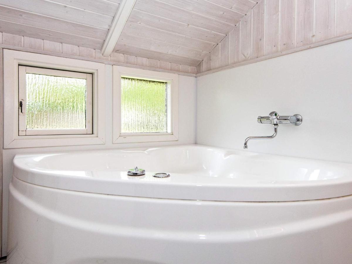 5 Person Holiday Home In B Rkop Egeskov (Syddanmark) Exterior foto